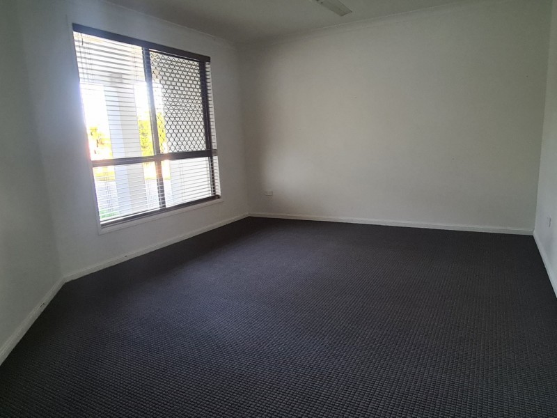 5 Moondarra Crt, Clinton QLD 4680