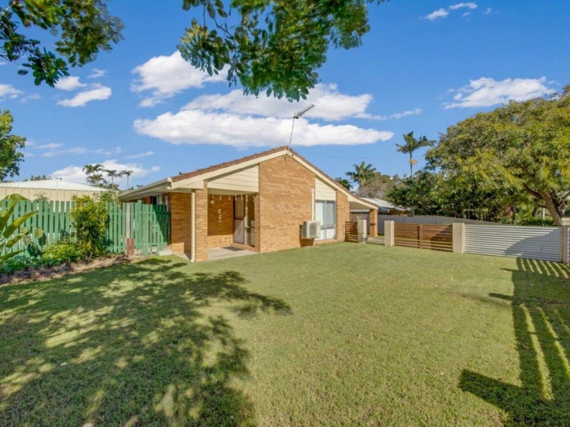 68 Malpas Street, Boyne Island QLD 4680