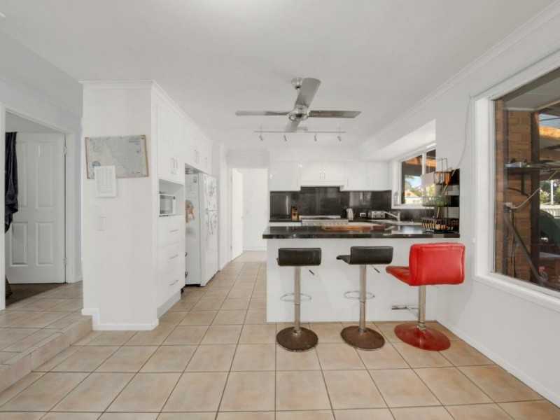 68 Malpas Street, Boyne Island QLD 4680