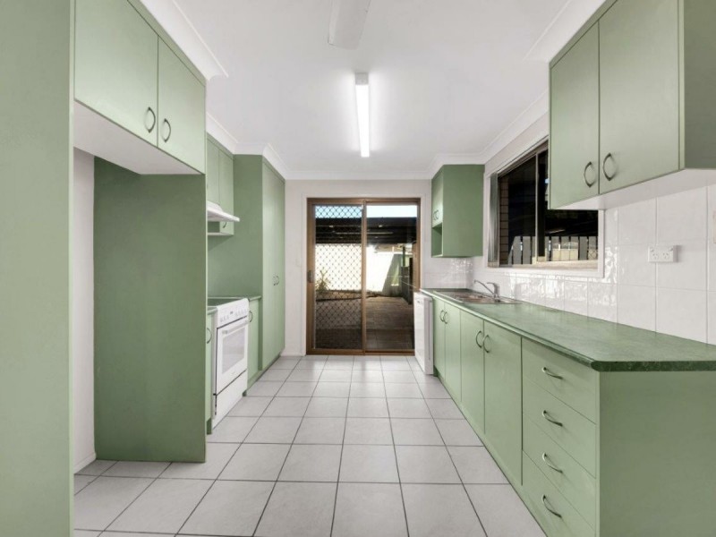 18 Langdon Street, Tannum Sands QLD 4680