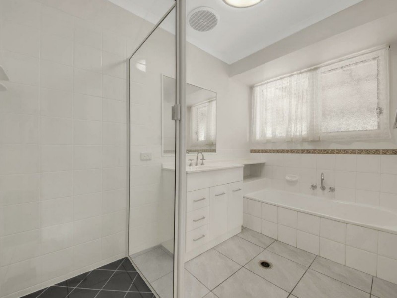 40 Beltana Drive, Boyne Island QLD 4680