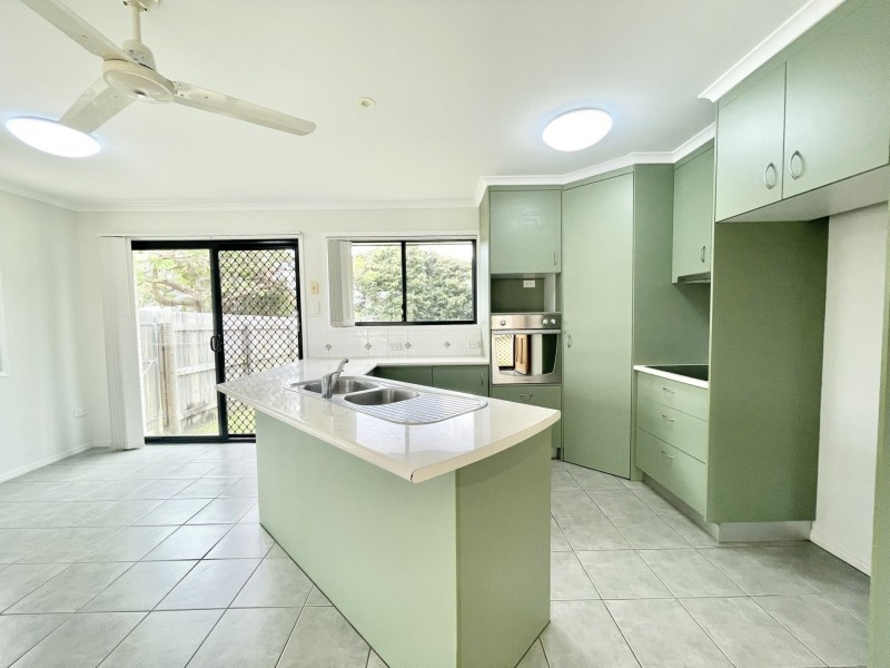 15a Martin Street, Bororen QLD 4678