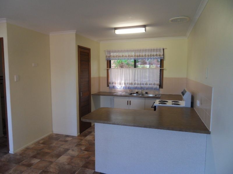 88 BOOTH AVENUE, Tannum Sands QLD 4680