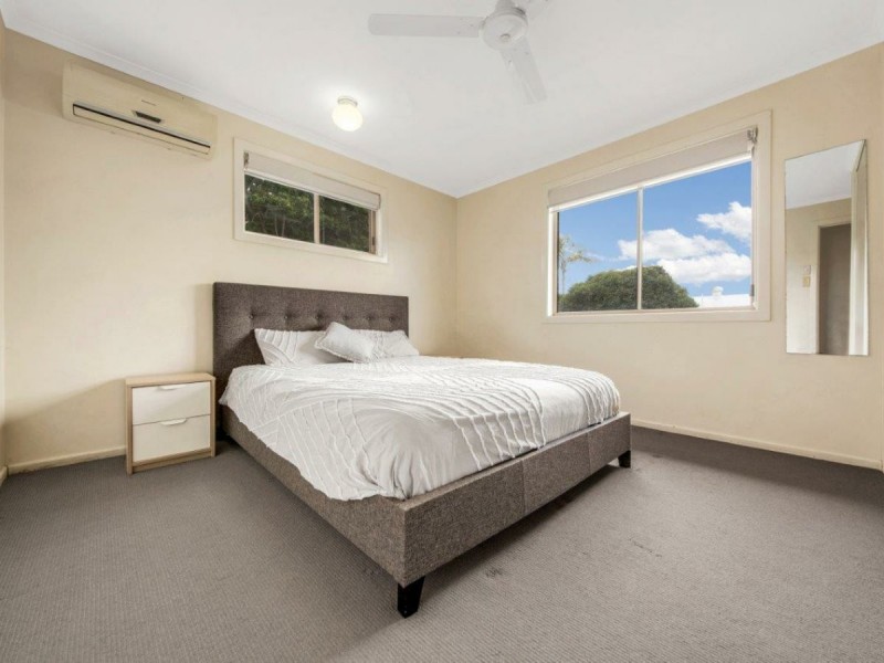 9 Polmaise Street, Boyne Island QLD 4680