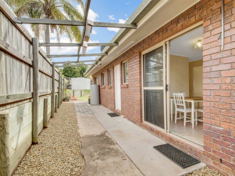 9 Polmaise Street, Boyne Island QLD 4680
