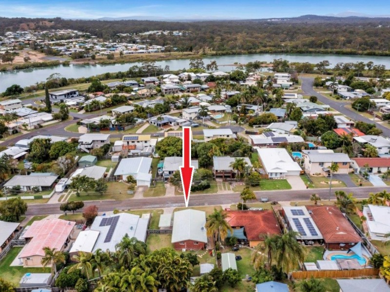 9 Polmaise Street, Boyne Island QLD 4680