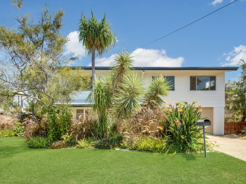 42 Latrobe Street, Tannum Sands QLD 4680