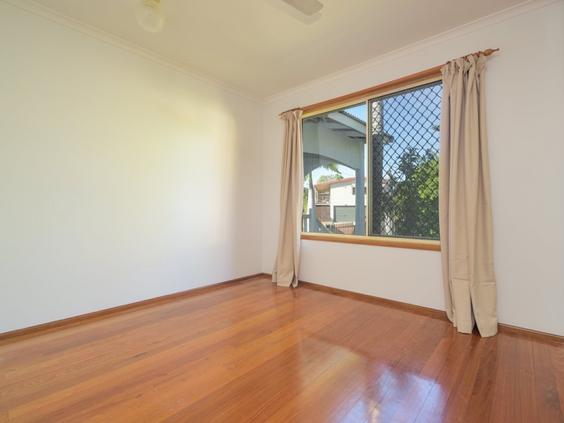 10 Chauvel Court, Boyne Island QLD 4680