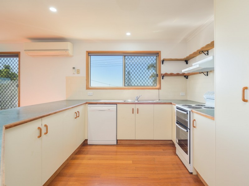10 Chauvel Court, Boyne Island QLD 4680