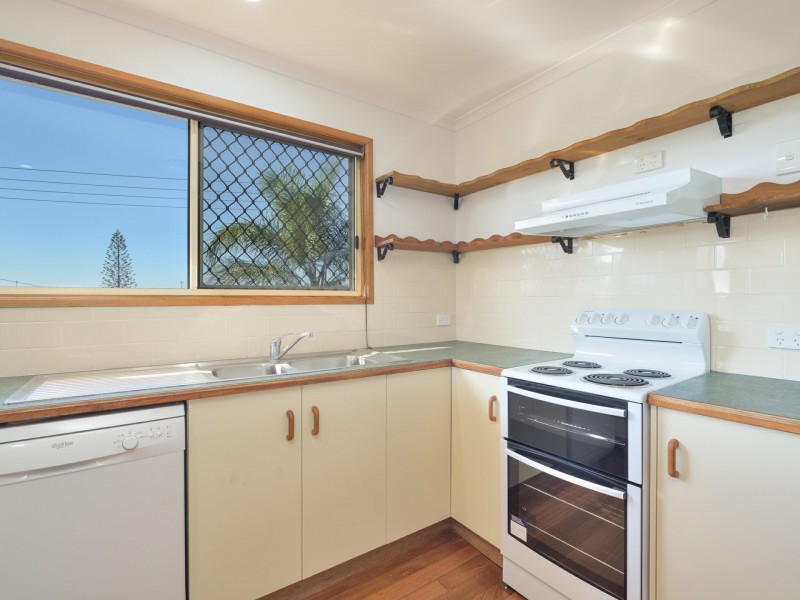 10 Chauvel Court, Boyne Island QLD 4680