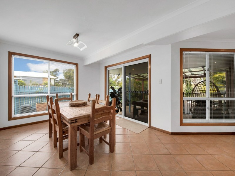 15 The Oaks Road, Tannum Sands QLD 4680