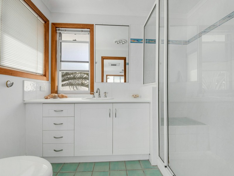 15 The Oaks Road, Tannum Sands QLD 4680