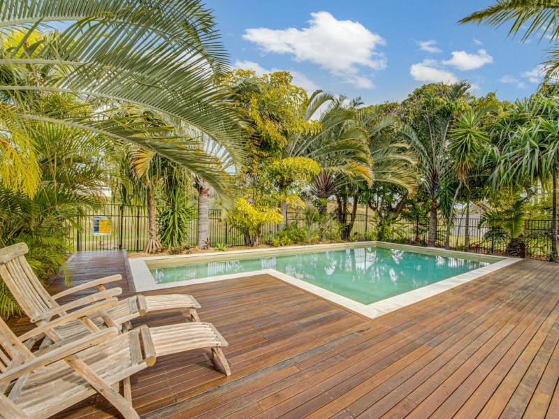 15 The Oaks Road, Tannum Sands QLD 4680