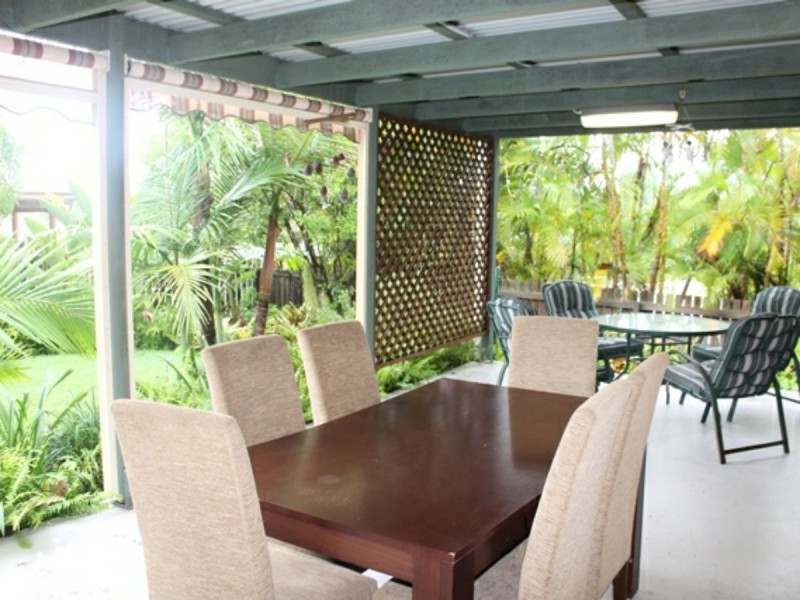 8 Cambridge Close, Tannum Sands QLD 4680