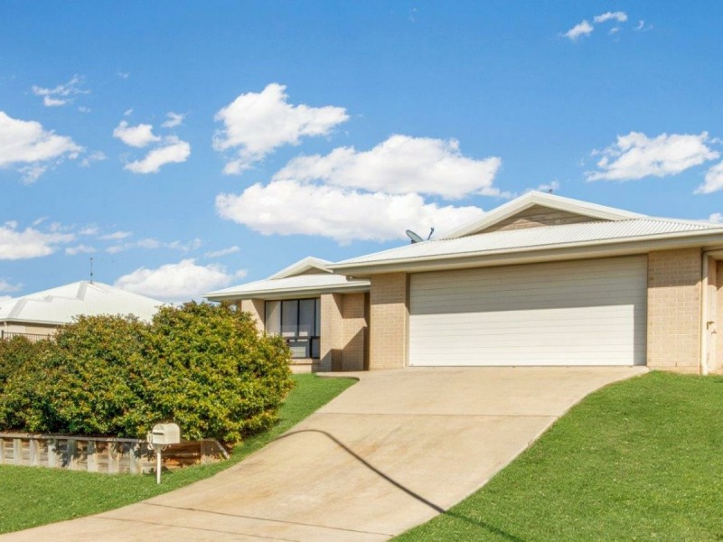 17 Surita Court, Boyne Island QLD 4680