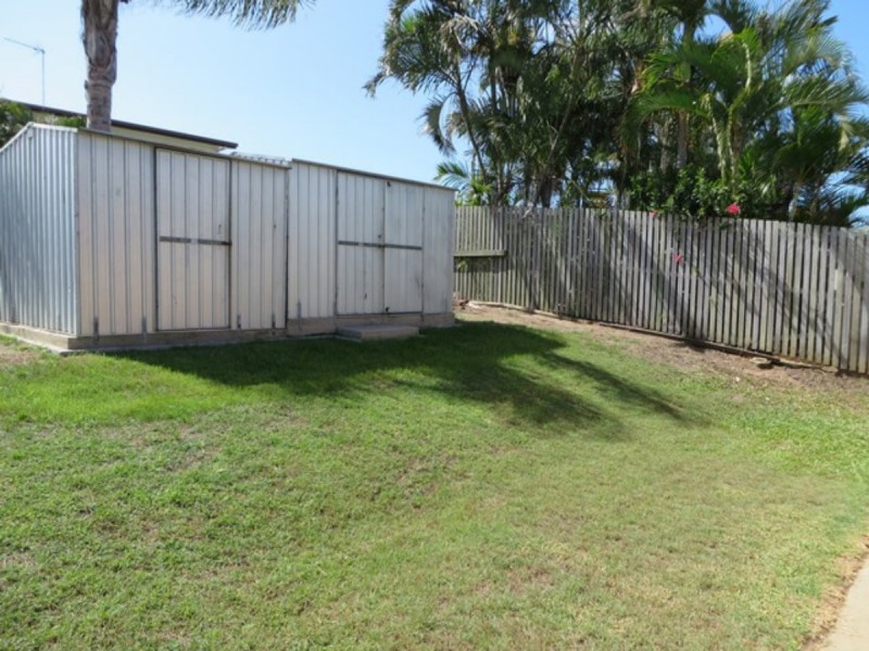 16 Pleasant Avenue, Tannum Sands QLD 4680