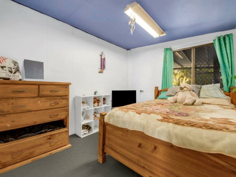 15 Awoonga Dam Road, Benaraby QLD 4680