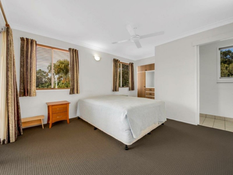 10 School Street, Tannum Sands QLD 4680