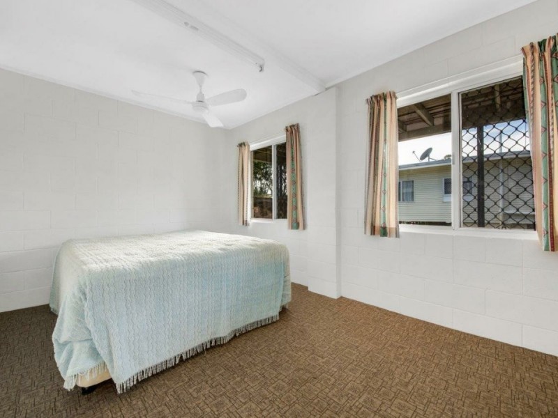 10 School Street, Tannum Sands QLD 4680
