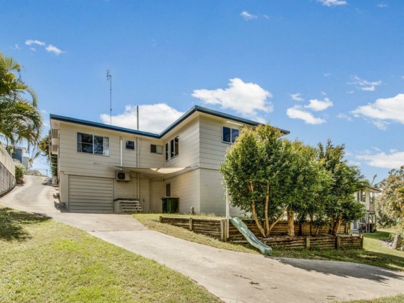 10 School Street, Tannum Sands QLD 4680