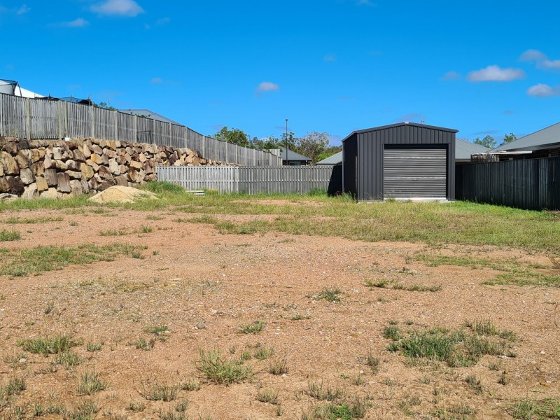10 Buchanen Street, Boyne Island QLD 4680