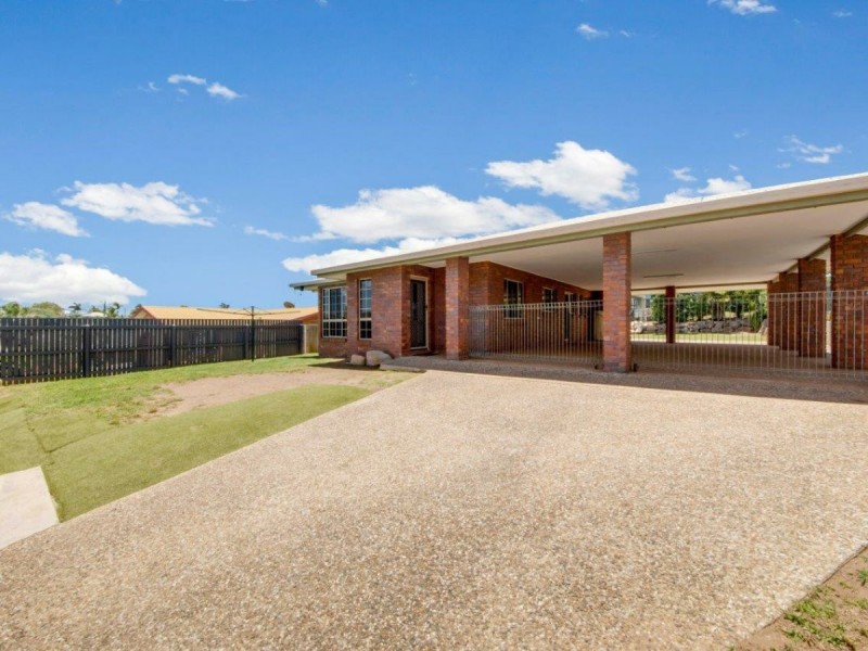 14 Wedge Street, Tannum Sands QLD 4680