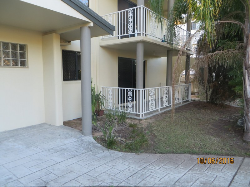 2/32 Beach Avenue, Tannum Sands QLD 4680