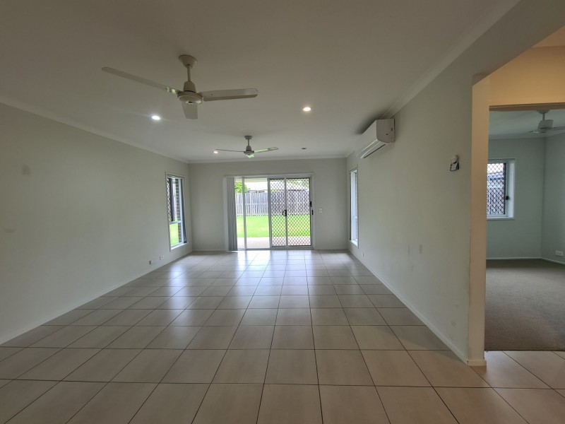 8 Corimba Parade, Boyne Island QLD 4680