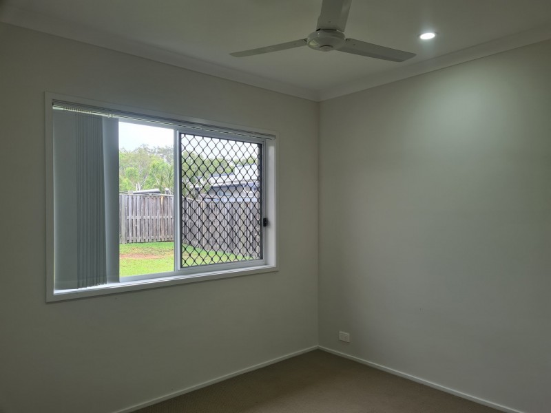 8 Corimba Parade, Boyne Island QLD 4680
