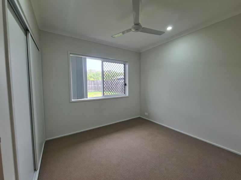 8 Corimba Parade, Boyne Island QLD 4680