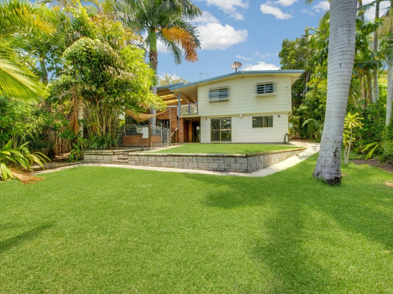 24 Crest Avenue, Boyne Island QLD 4680