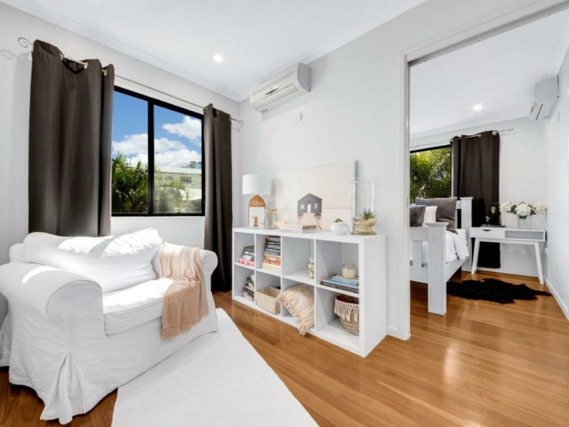 6 Wyndham Avenue, Boyne Island QLD 4680