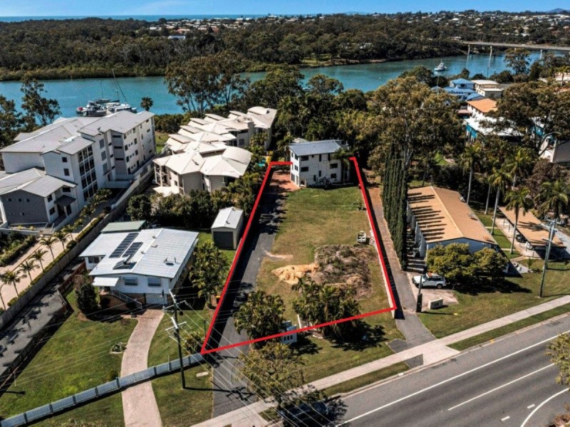 6 Wyndham Avenue, Boyne Island QLD 4680