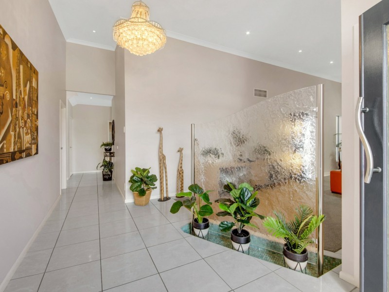 5 Mallard Court, South Gladstone QLD 4680