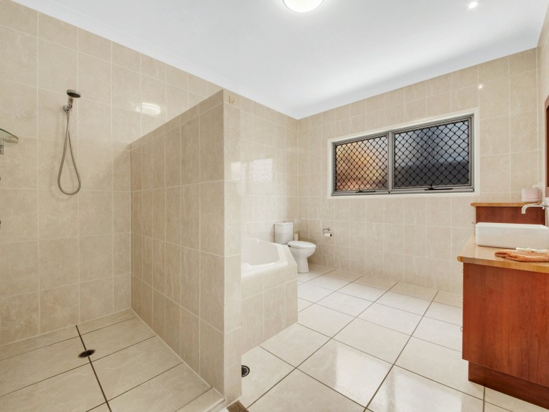 5 Mallard Court, South Gladstone QLD 4680