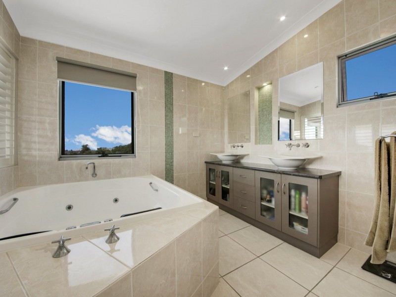 5 Mallard Court, South Gladstone QLD 4680