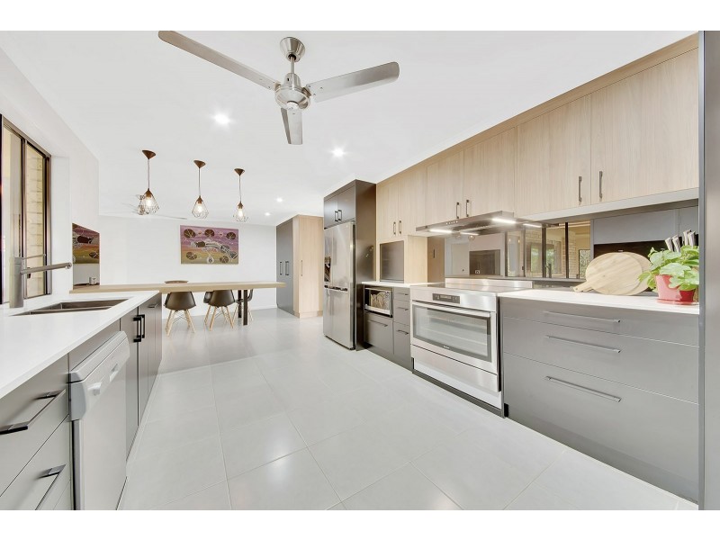 4 Kirrang Place, Boyne Island QLD 4680