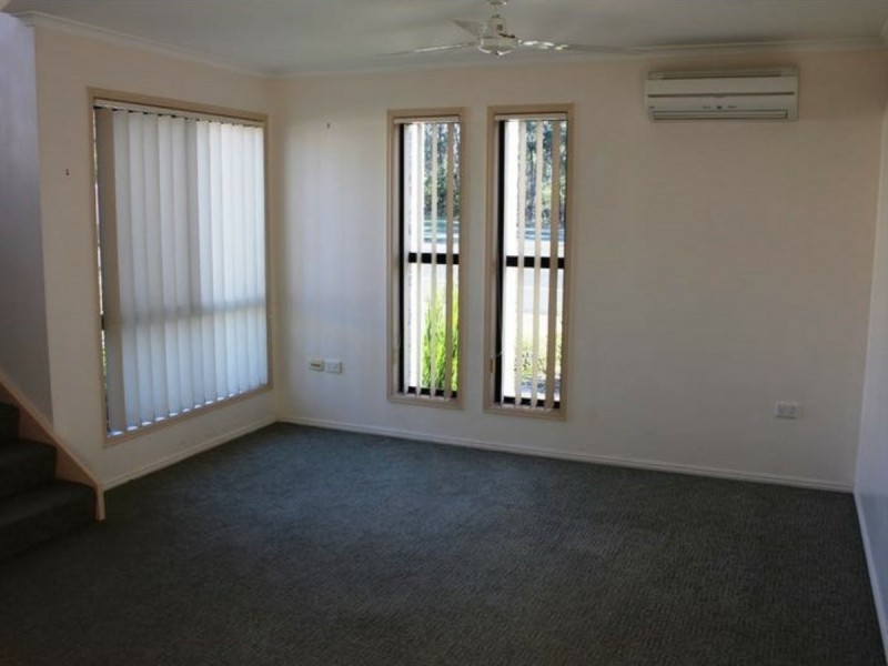 Unit 1/2 Hampton Drive, Tannum Sands QLD 4680