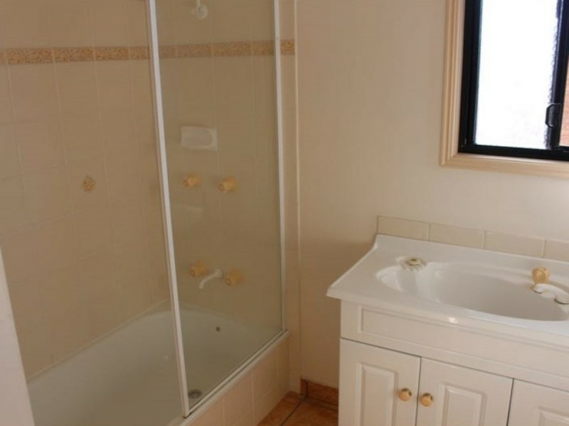 Unit 1/2 Hampton Drive, Tannum Sands QLD 4680
