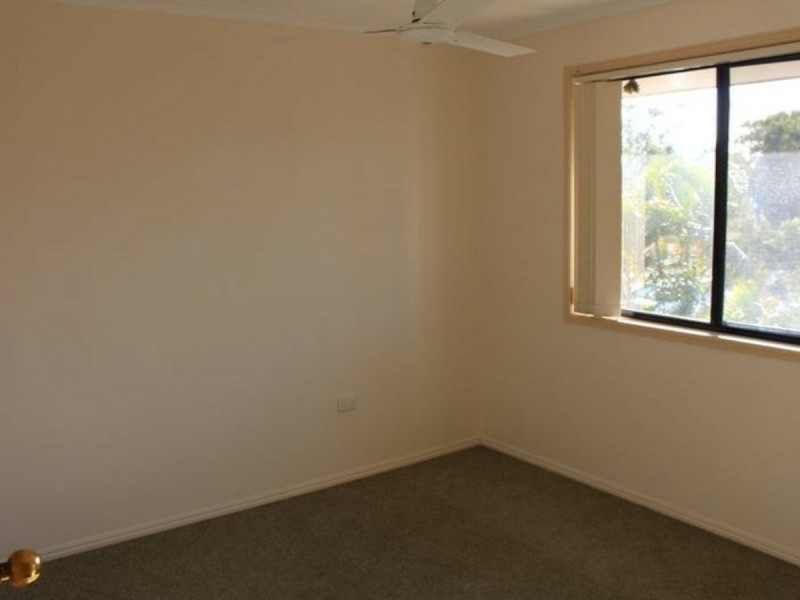 Unit 1/2 Hampton Drive, Tannum Sands QLD 4680