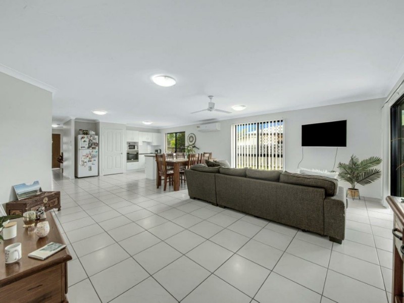 54 Bauhinia Street, Boyne Island QLD 4680