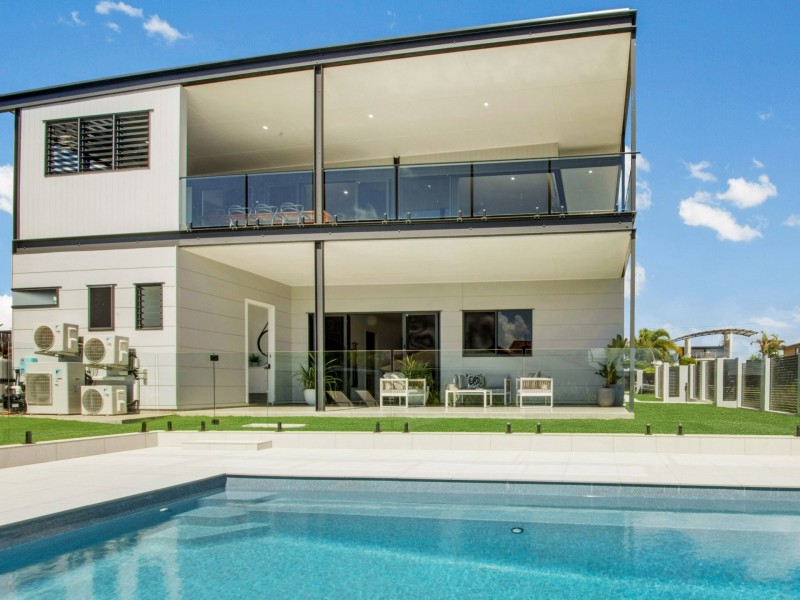 34 Booth Avenue, Tannum Sands QLD 4680