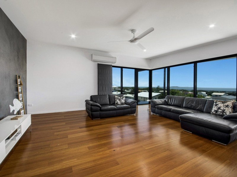 34 Booth Avenue, Tannum Sands QLD 4680