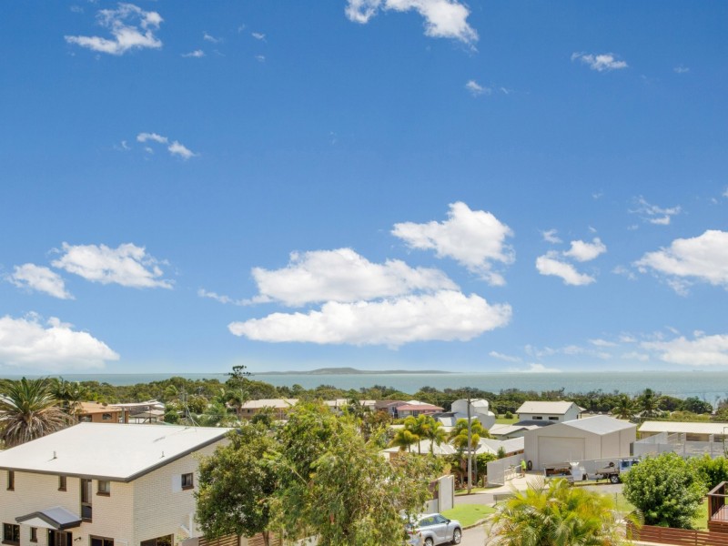 34 Booth Avenue, Tannum Sands QLD 4680