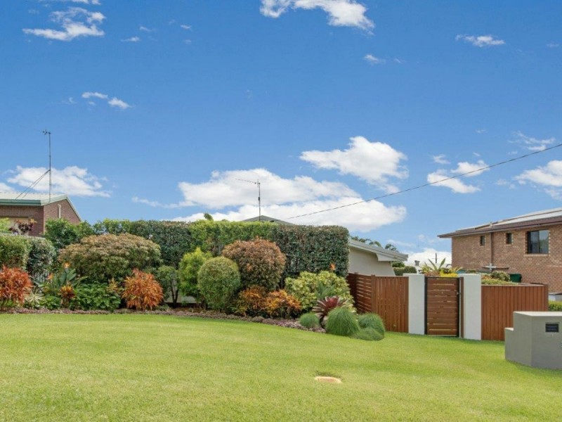 1/28 SCALLOP STREET, Tannum Sands QLD 4680