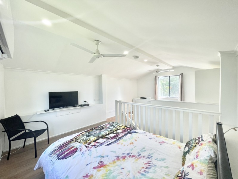 73 Harbour Drive, Rodds Bay QLD 4678