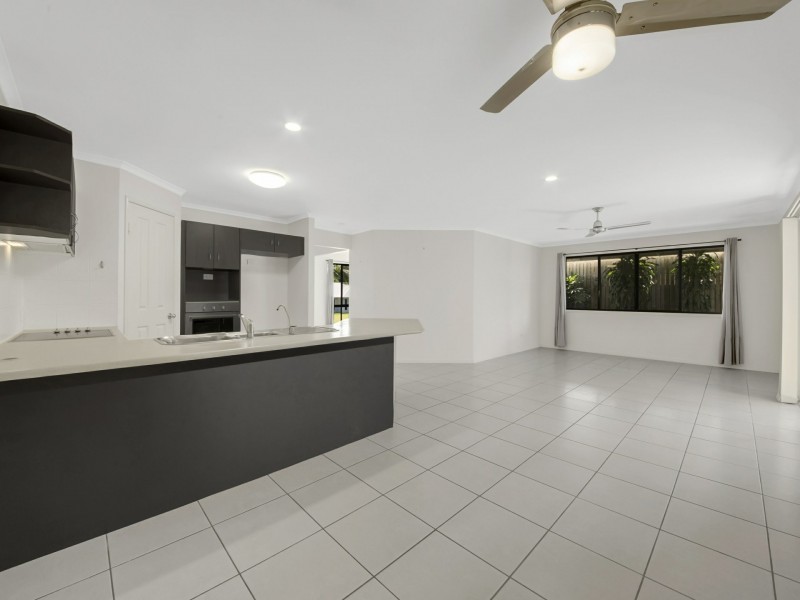 12 Stella Street, Boyne Island QLD 4680