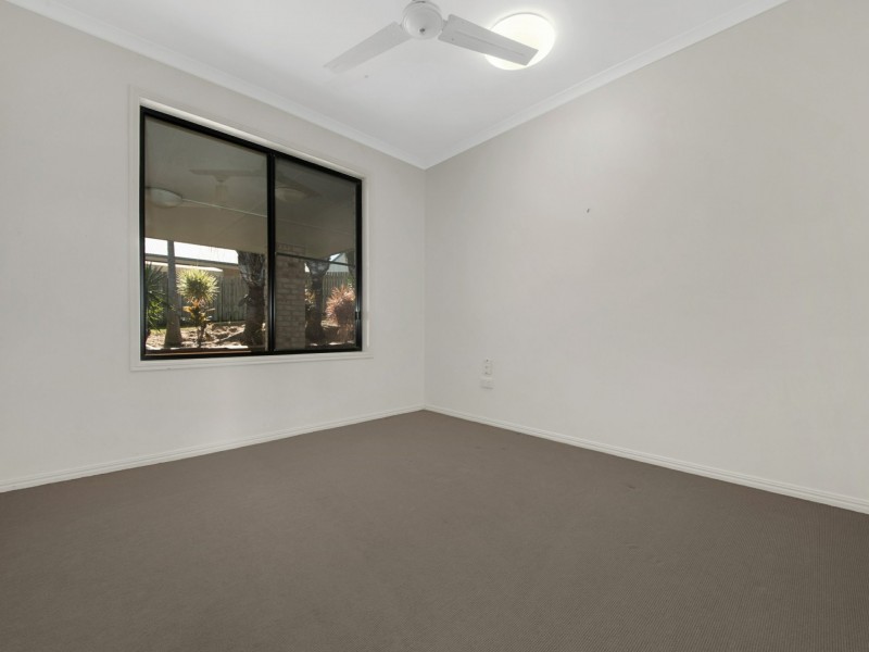 12 Stella Street, Boyne Island QLD 4680