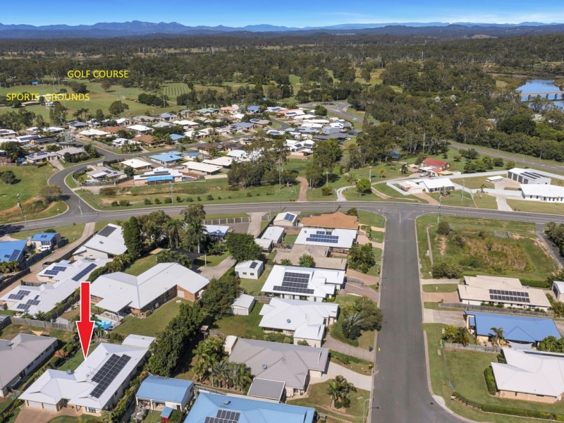 12 Stella Street, Boyne Island QLD 4680