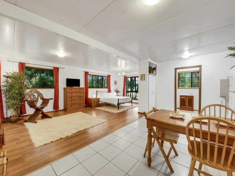 7 Creek Road, Tannum Sands QLD 4680